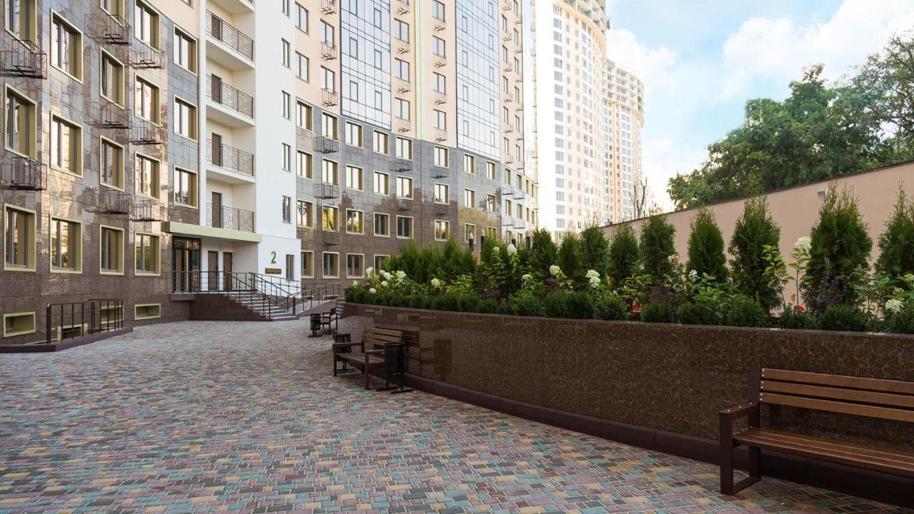 Arcadia Stylish Apartment Big Terrace! Odesa Exterior photo